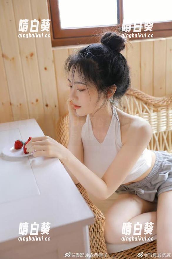 姜仁卿(강인경)生日美图合集：展现她的魅力与风格.txt
