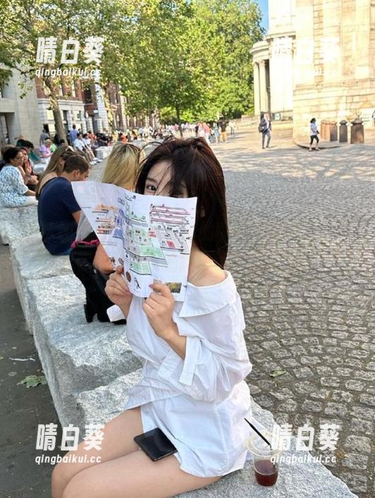 学妹加速跑 - 小琪空姐的私密写真展示，带给你免费下载的绝美图片体验.txt