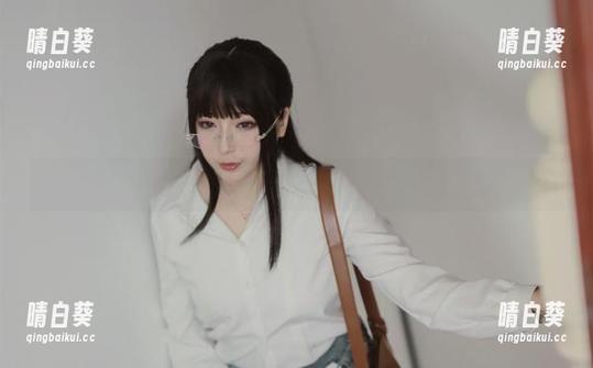 探索小容仔咕咕咕w白T写真作品，网盘一键下载尽享美丽.txt
