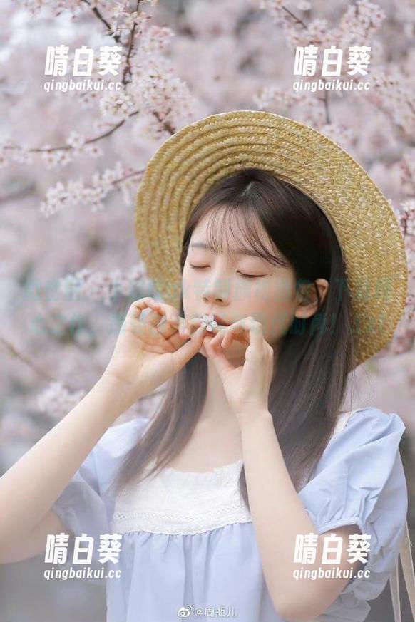 微密圈 - 小猫咪ck特制旗袍图包，下载倾心之作，感受古典韵味与现代时尚！.txt