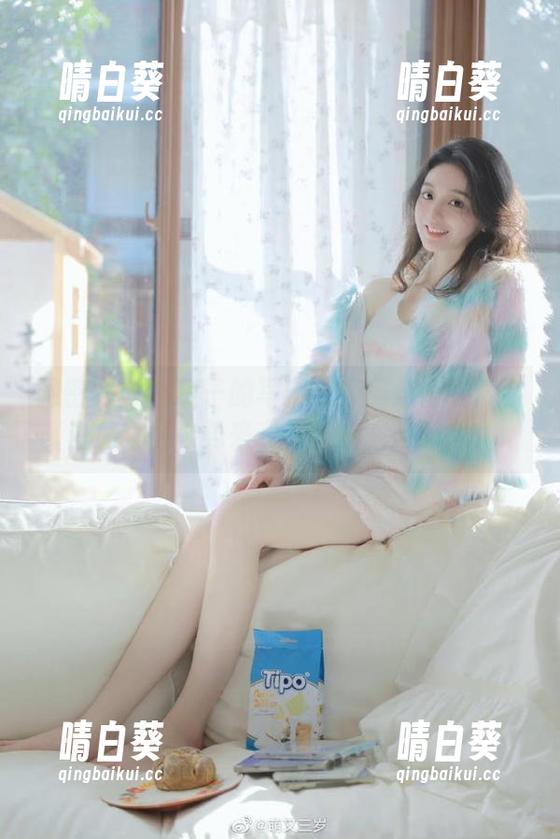 微密圈 - 小萌子的写真合集酷炫上线：小白兔套图强势来袭，快来围观！.txt
