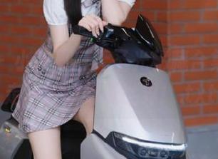 尤果网 – 小欧夏日无圣光秘藏合集，带你走进她的阳光世界！.txt