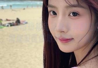 尤果网 – 易阳短裙无圣光写真图包的独特魅力，彻底颠覆你对短裙的想象！.txt