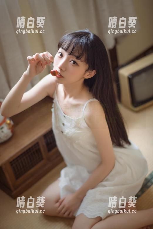 尤果网 - 果果水手服主题写真：每一幅作品图片都诉说着故事.txt