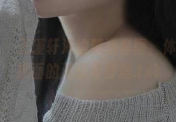 尤果网 – 王谨轩海边精选套图，体验海浪拂面的清新与舒适.txt