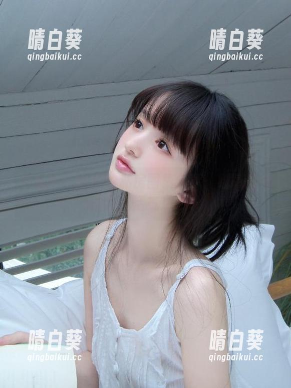 尤果网 - 顾欣怡私房图集分享：细腻棉袜饱含生活气息.txt