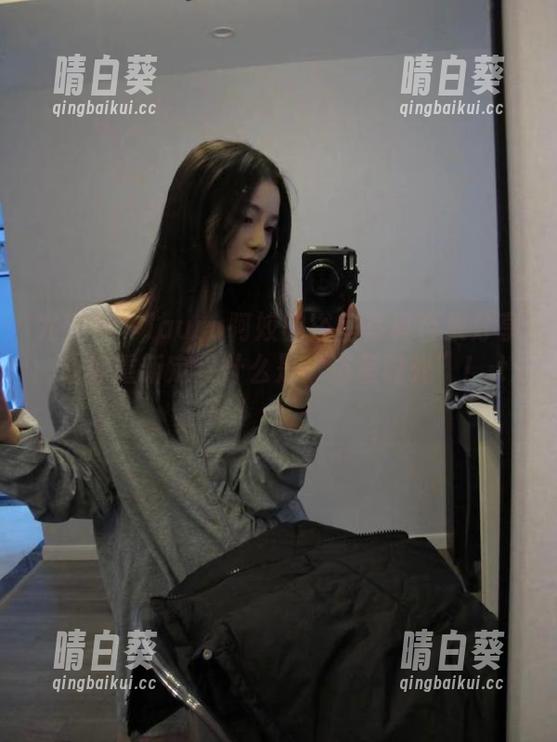 尤蜜荟 - laura阿姣的浴室写真合集分享：让你重新定义什么是“浴室时光”！.txt