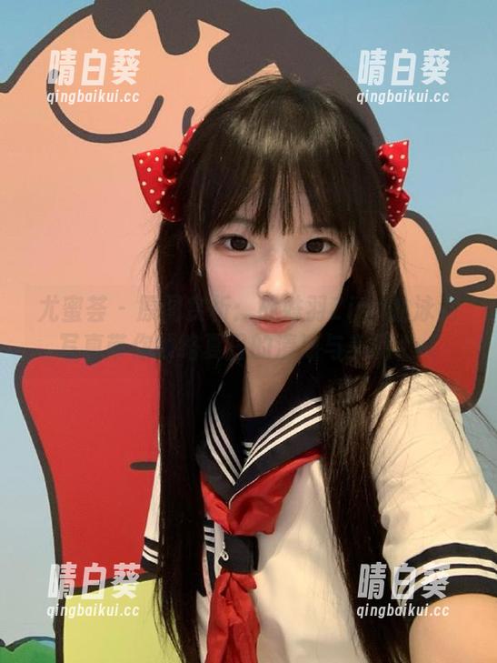 尤蜜荟 - 原图赏析：战姝羽Zina的泳池写真带你领略夏日的清凉与美丽.txt