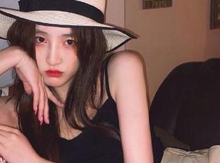 微密圈 – 徐珺大哥带你领略全套皮衣写真，做时尚的宠儿！.txt