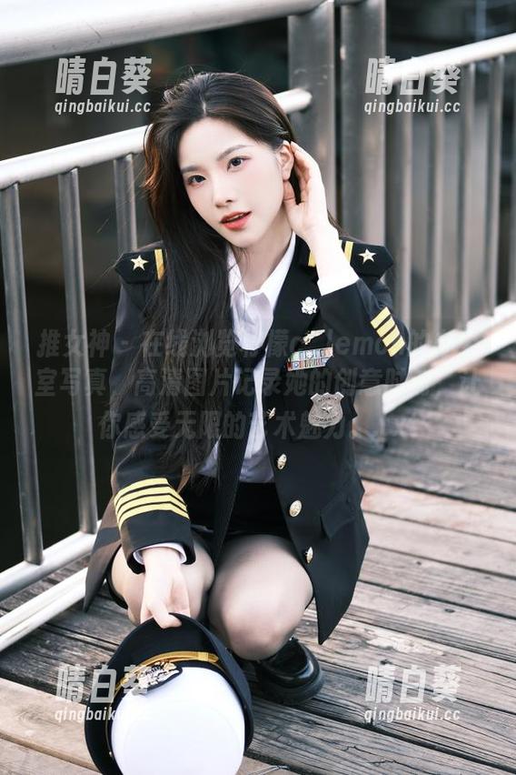 推女神 - 在线浏览柠檬c_lemon的办公室写真，高清图片记录她的创意时刻，让你感受无限的艺术魅力。.txt