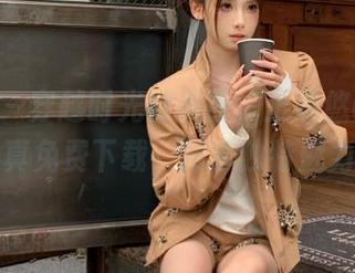 推女神 – 穿越时光的美丽，王婉悠Queen旗袍写真免费下载，尽享独特魅力！.txt