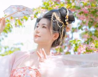 星澜是澜澜叫澜妹呀呈现织姬写真图集，记录每一个瞬间的美丽时光.txt