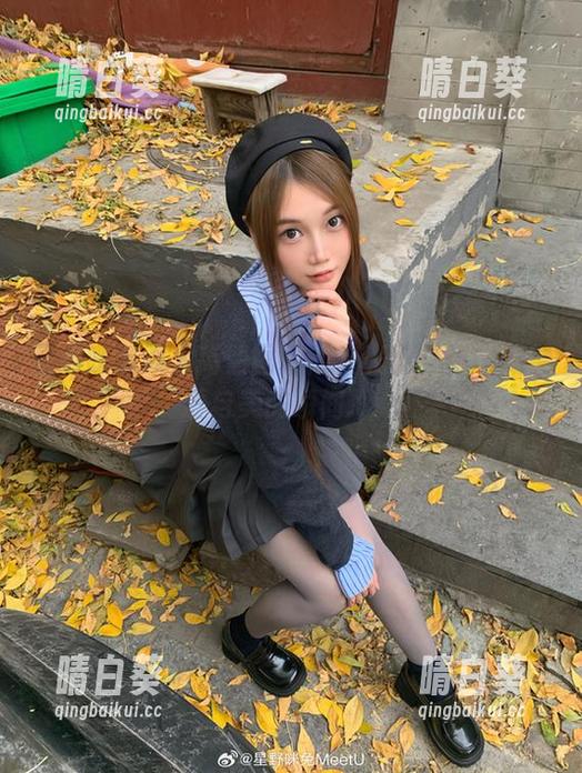 星野咪兔双人高清图集：在光影交错中凝聚爱与美的瞬间.txt