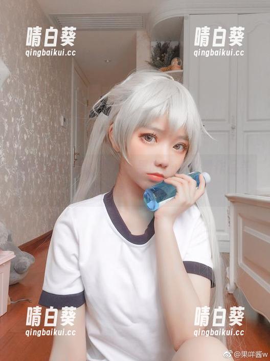 瞬间点燃你的夏天，果咩酱w免费作品等你来欣赏！.txt