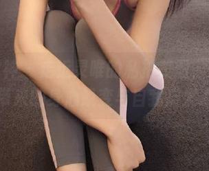 梦丝女神 – 走近灵唯的私拍美图，感受瑜伽带来的身心蜕变与自我启发.txt