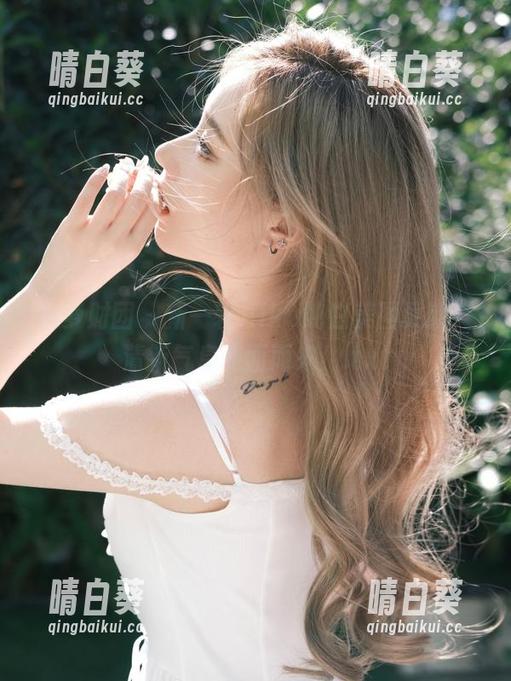 森萝财团 - 新一轮Aika纯白美图更新，清新气息扑面而来！.txt