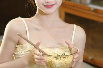 从未公开的美丽：森萝财团内部-001白丝套图资源上线.txt
