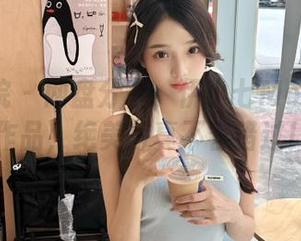 模范学院 – 网盘分享：伊小七MoMo全新御姐作品，绝美写真不容错过！.txt