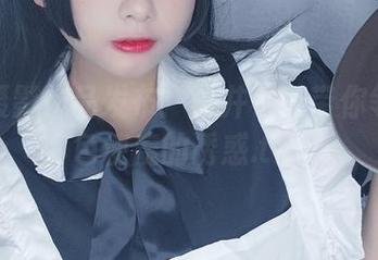 最新摄影作品发布：樱井小莜带你领略红色使魔的诱惑.txt