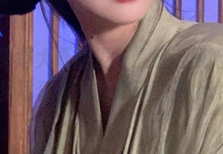 跟随洛丽塔大哥的镜头，感受甄姬游园惊梦写真作品的灵动之美.txt