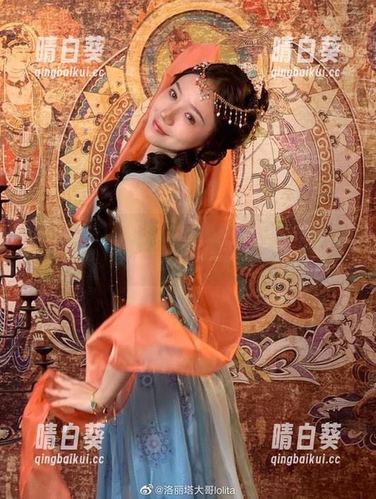 精美无比的洛丽塔大哥教室美图，图包让人心动不已.txt