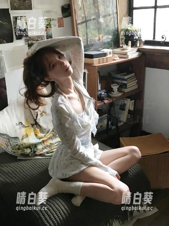 爱蜜社 - “LalaBaby啦啦”倾情献上：让我们一起赏析裤里丝写真图包.txt