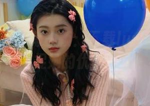 爱蜜社 – 爱在每一帧：下载luvian本能套装图片，捕捉她的优雅与可爱！.txt