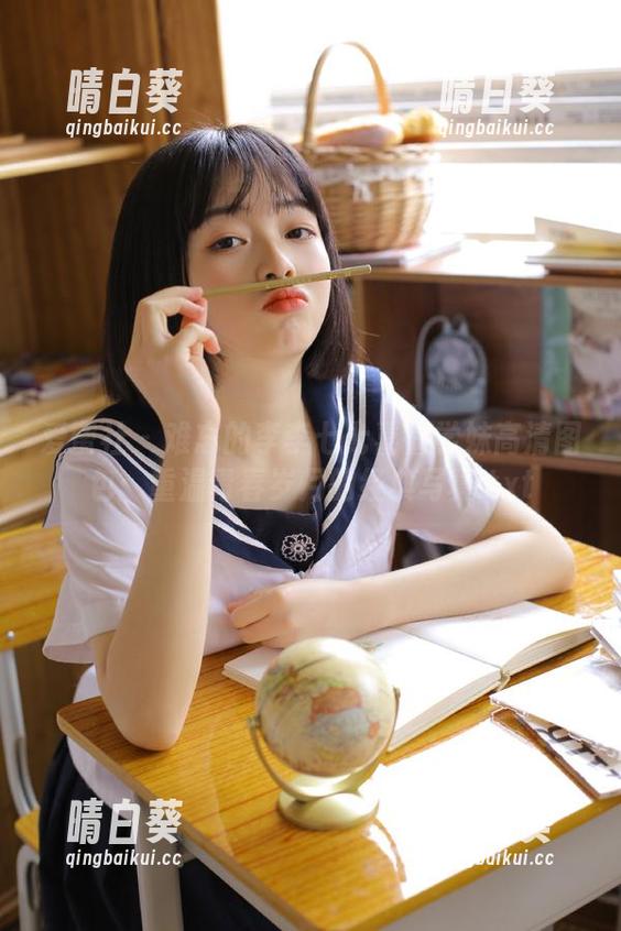 爱蜜社 - 难忘的李李七七喜喜学妹高清图包：重温青春岁月的经典写真.txt