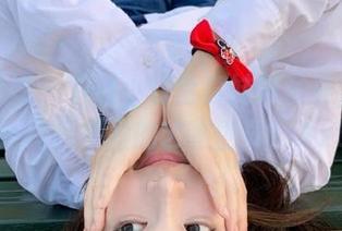 物恋传媒 – 下载小竹全套妹妹写真，探索她绚丽多彩的艺术世界！.txt