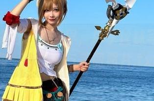 走进狐洛洛子的世界，尽享丝袜写真中的每一张原图与美丽照片.txt
