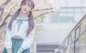 看！王羽杉的吊带背心图册，让你感受可爱与清新，全免费哦～.txt