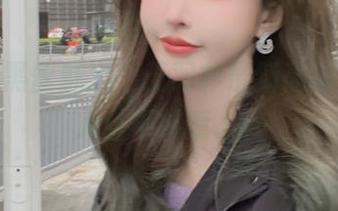 沉醉于黑丝魅力，王羽杉最新高清写真让人目不转睛.txt