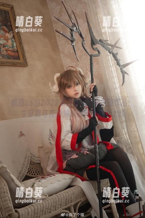 疯猫ss的2022夏日限定A本美图作品：牛仔裤与吉他妹妹的完美结合.txt