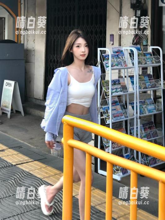 微密圈 - 相扑猫妹妹：无圣光摄影作品，挑战你的视觉极限.txt