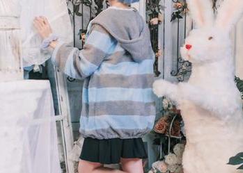 免费分享！祖木子兔玩小清新JK少女图包，甜美瞬间尽收眼底！.txt
