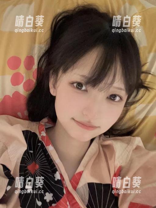 在神楽坂真冬的写真图包中，贪恋每一个让人望眼欲穿的瞬间.txt