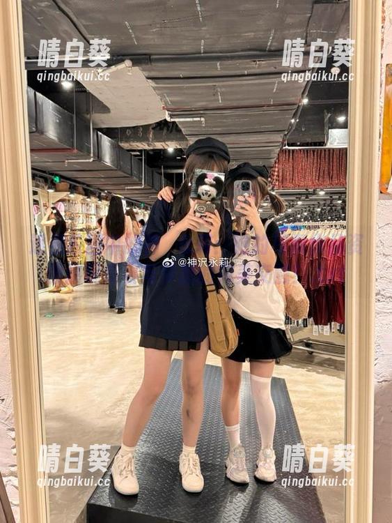 透视校园中的神沢永莉：她的写真作品资源展现青春与梦想的完美交融！.txt