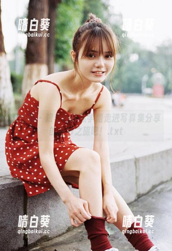 微密圈 - 跟着禅院熏学姐走进写真集分享的奇妙之旅吧！.txt