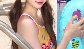 秀人网 – Cheryl青树写真展：带你领略“套装”里的每一幅动人美图.txt