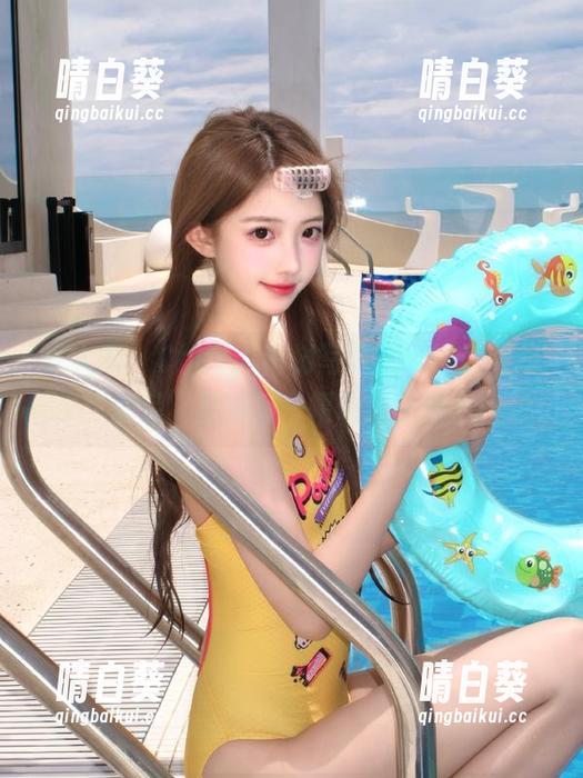 秀人网 - Cheryl青树写真展：带你领略“套装”里的每一幅动人美图.txt