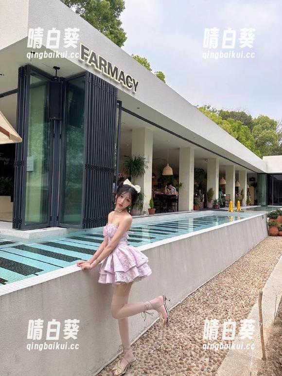 秀人网 - 追寻极致美丽，Jennifer小若的网袜定制作品让你惊艳不已.txt