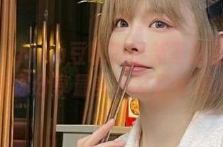 秀人网 – Mila豆嘟嘟最新圣诞图集上线，与你分享最美的节日瞬间.txt
