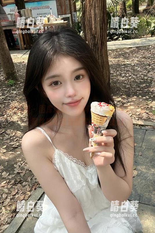 秀人网 - 图库精选：外科TEL睡衣写真，展现性感与甜美的完美结合.txt