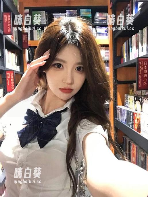 秀人网 - 超萌大橘BBKira！与她的女友写真集精选，体验甜蜜与青春的碰撞！.txt