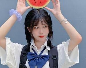秀人网 – 免费获取奶芙乔乔的海边原创写真原图，感受心灵的海洋.txt