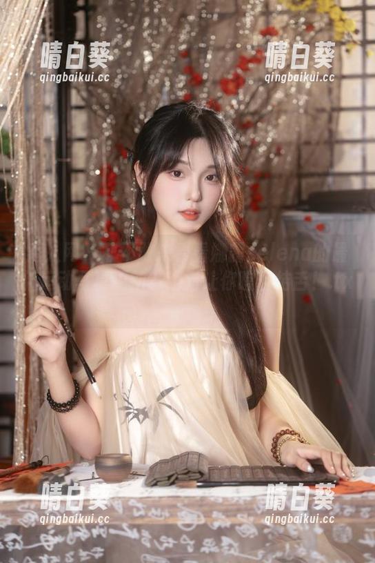 秀人网 - 敢不敢来看看娜露selena的最新运动写真更新？绝对让你瞠目结舌！.txt