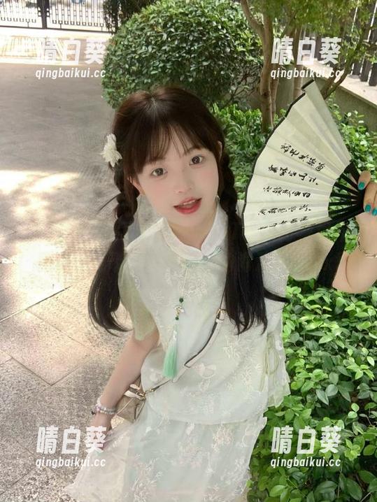 秀人网 - 精彩无限，安妮Tess比基尼作品精选，带你领略别样的海滩乐趣.txt