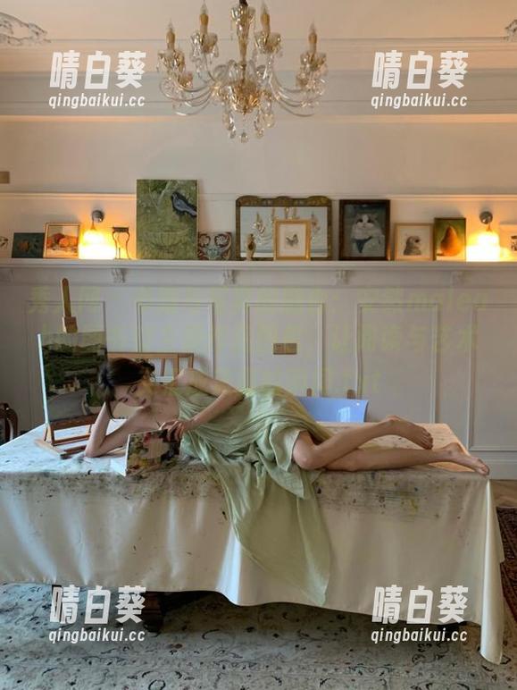 秀人网 - 书籍与写真的融合：安然maleah的图书馆主题作品图包，让阅读与艺术交汇成美丽的瞬间.txt