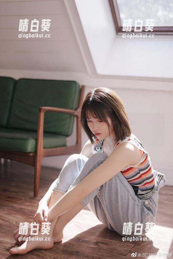 秀人网 - 深入小樱koko婚纱作品，带来别具一格的高品质写真资源.txt