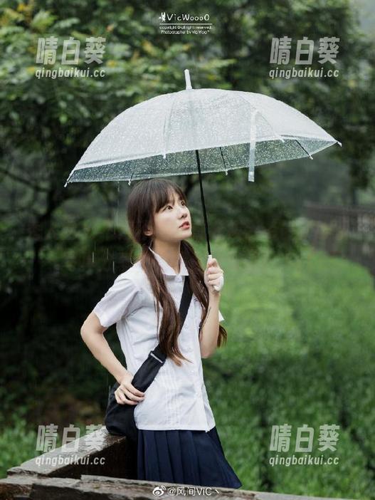 秀人网 - 不得不看，戴允祺zoe最新眼镜写真分享，亮瞎你的双眼！.txt